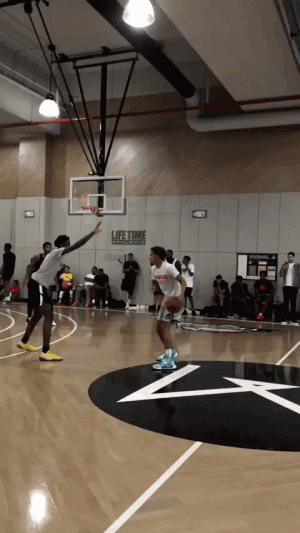 篮球湖人官方公布球员赛季表现报告（湖人官方发布赛季球员表现报告）