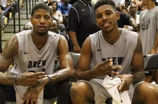 足球中超球队连签三员猛将，阵容升级完成（中超球队连签三大强援，阵容升级就位）