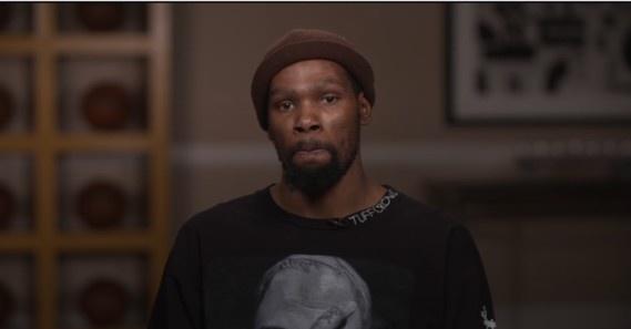 半场战报：米兰0-0拉齐奥，迈尼昂献神扑，红黑军团0射正（半场简报：米兰与拉齐奥互交白卷，迈尼昂神勇扑救，红黑军团零射正）