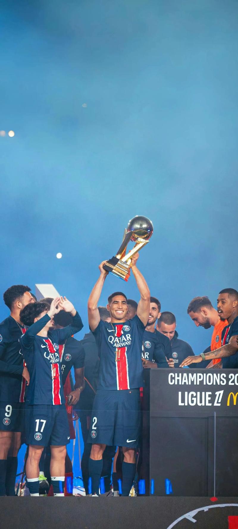 篮球火箭球员赛后接受采访分享心得（火箭队球员赛后受访：分享比赛心得）