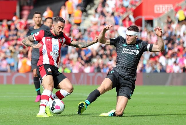 也是上到樊振东大师课了！小胖齐祖上海弄堂里打乒乓（樊振东大师课开讲：小胖携齐祖在上海弄堂切磋乒乓）