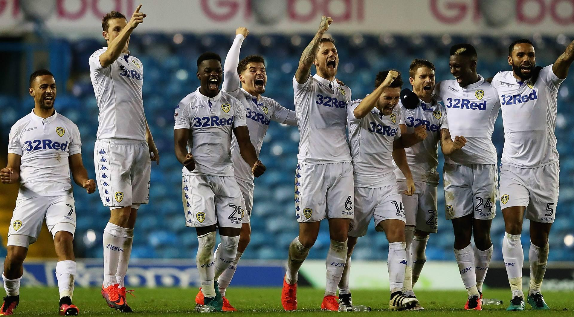 澳超战报：罗里双响，悉尼FC主场3-0轻取墨尔本胜利（澳超快讯：罗里梅开二度，悉尼FC主场3-0完胜墨尔本胜利）