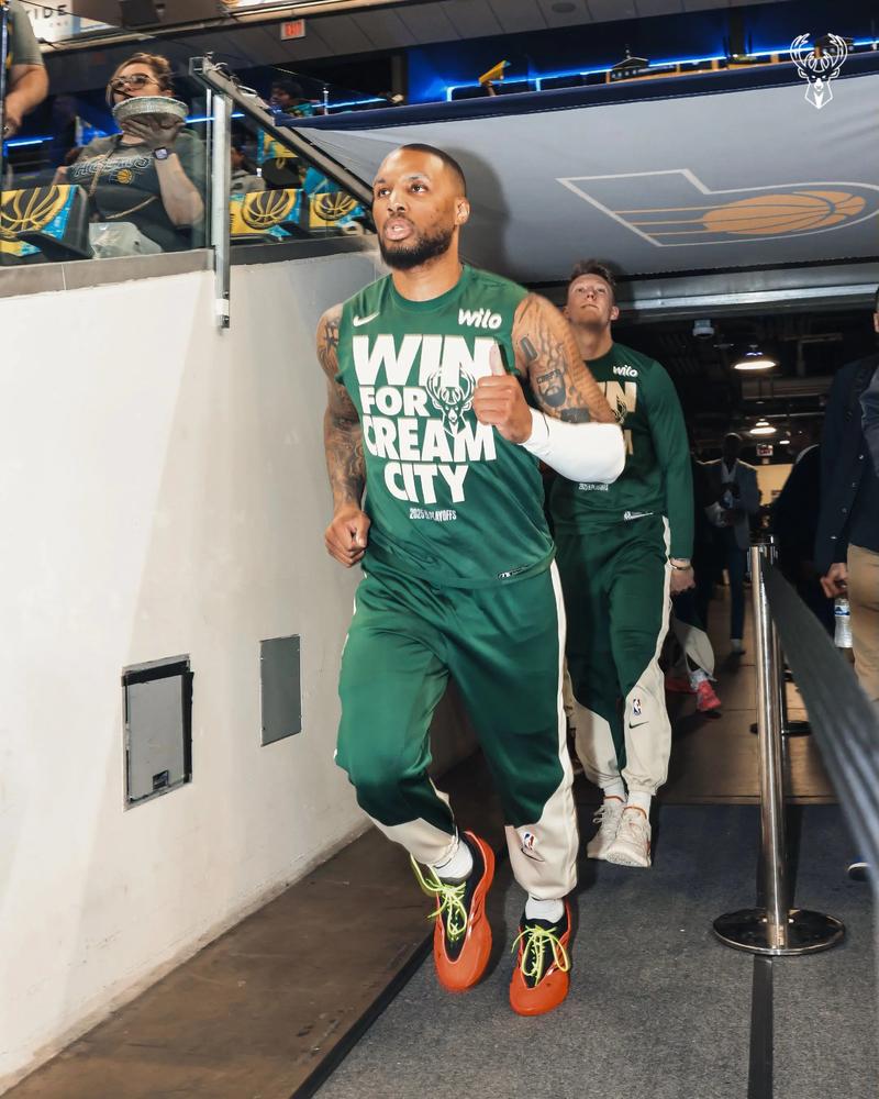 环足奖年度最佳前锋最终8人候选：登贝莱、亚马尔、姆巴佩在列（环足奖年度最佳前锋8人名单出炉：姆巴佩、登贝莱、亚马尔等入围）