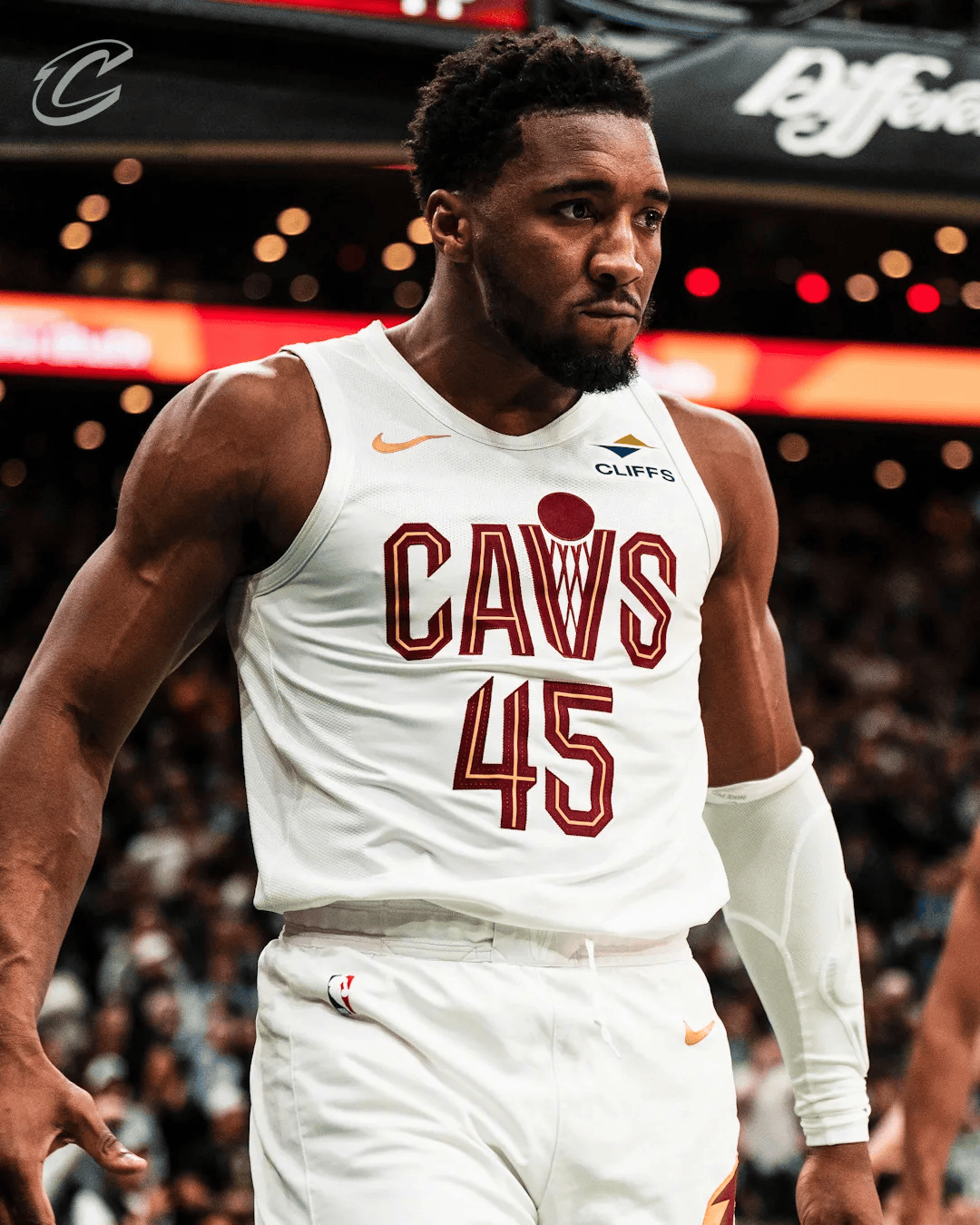 弗罗因德：奥地利重新打进世界杯意义重大；阿拉巴是个领导者（弗罗因德：奥地利重返世界杯意义非凡，阿拉巴堪称领袖）