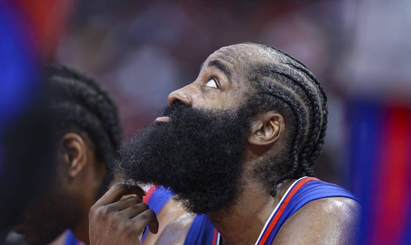 罗威中投命中，开启高效表现（罗威中投得手，效率模式开启）