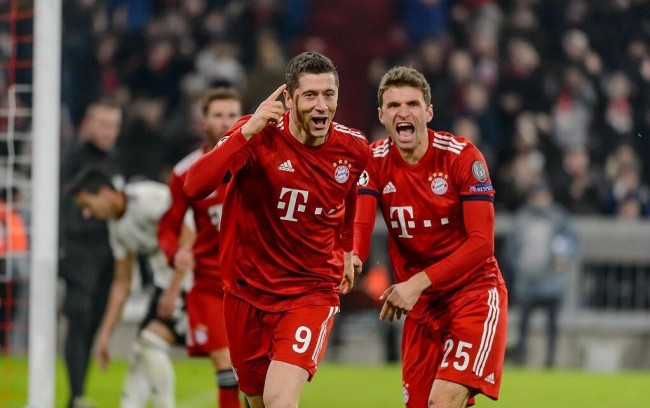 状态火爆！陈盈骏半场替补三分6中5轰21分3助（火力全开！陈盈骏替补半场三分6投5中砍下21分3助攻）