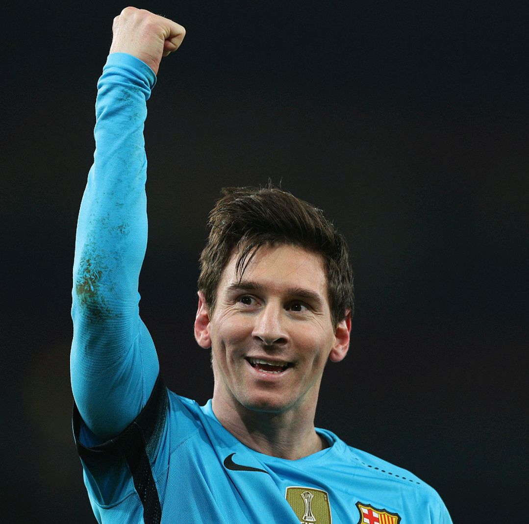 奥尔莫进球的艺术作品：26次传球，巴萨团队配合的巅峰演绎（26次传递铸就奥尔莫神作：巴萨团队配合的极致呈现）