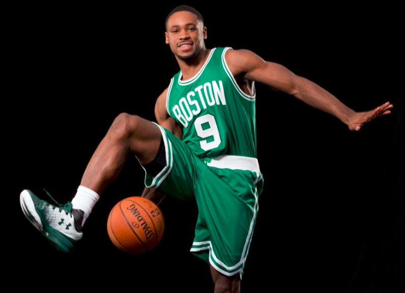 正在逐渐找到自己的位置，快船锋线新援的作用也是越来越明显了？（快船锋线新援逐步确立位置，作用愈发凸显）