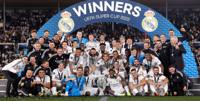 拉菲尼亚金球第五是否不公平？莱万：其实这些排名不能太当真（拉菲尼亚金球第5引争议？莱万：排名不必太认真）