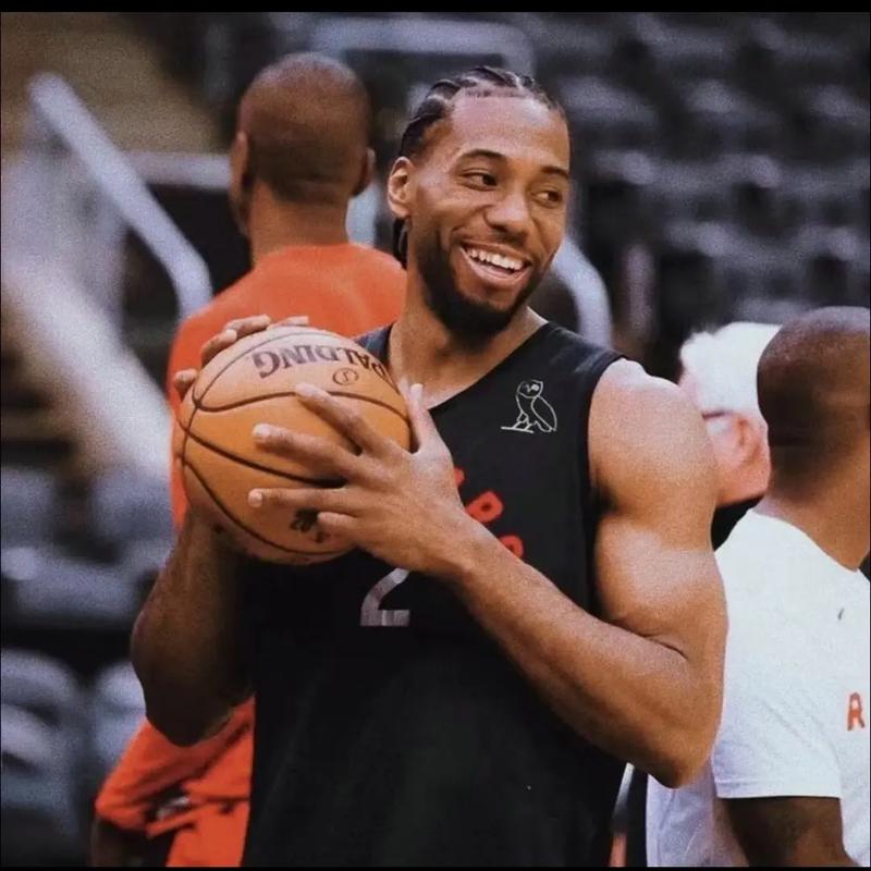 拉亚的逆袭：阿森纳新星如何挑战西班牙国家队门将格局（拉亚崛起：阿森纳门将撼动西班牙国门格局）