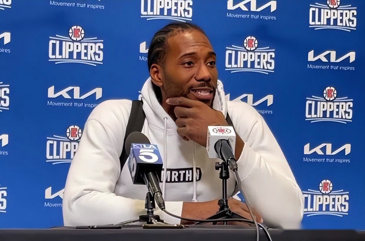 官方：瓦诺利就任佛罗伦萨主帅，合同至明年6月+1年续约选项（官宣：瓦诺利出任佛罗伦萨主帅，合约至明年6月，另含一年续约选项）